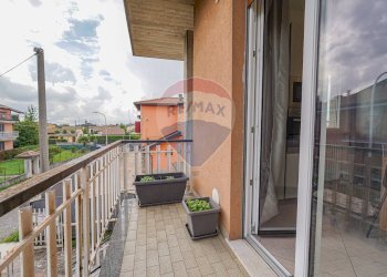 Balcone - Semi-detached house via Trento
 
10, Treviolo - photo 35