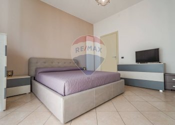 Camera / camera da letto - Semi-detached house via Trento
 
10, Treviolo - photo 55