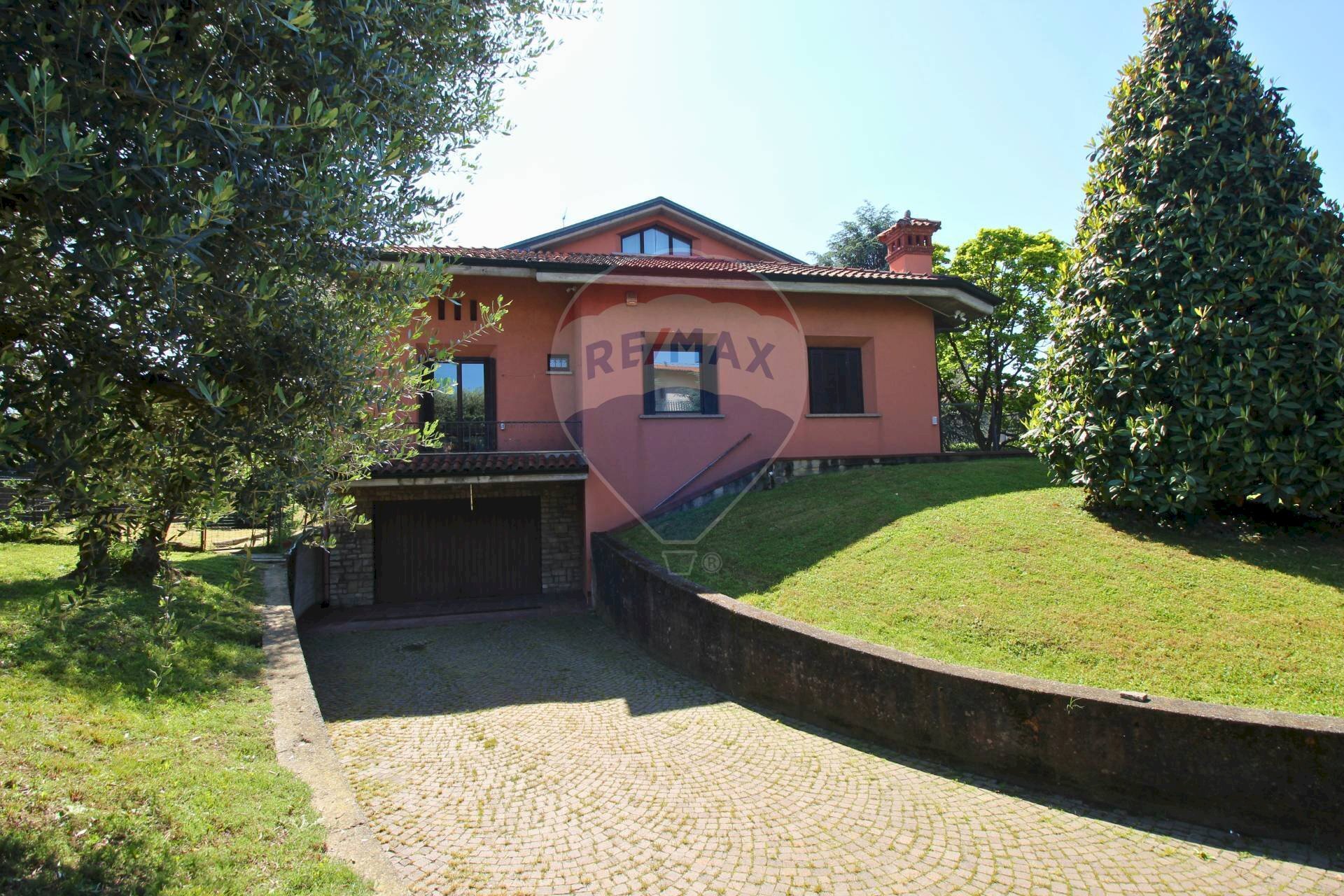 Casa all\'aperto - Villa via pontesecco
 
4, Ponteranica - foto 1