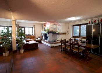 Sala da pranzo - Villa via pontesecco
 
4, Ponteranica - foto 20