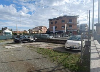 Foto 21 - Negozio Via dei Ciliegi
 
6, Borgaro Torinese - foto 20