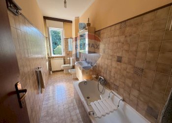 Bagno - Appartamento Loc Tombeto Borgo a Mozzano
 
28, Borgo a Mozzano - foto 6