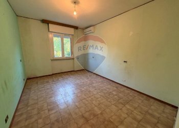 Stanza vuota - Appartamento Loc Tombeto Borgo a Mozzano
 
28, Borgo a Mozzano - foto 8