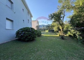 Giardino - Appartamento Loc Tombeto Borgo a Mozzano
 
28, Borgo a Mozzano - foto 12