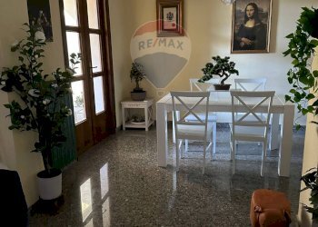 Sala da pranzo - Villa contrada castello
 
17, Patrica - photo 22