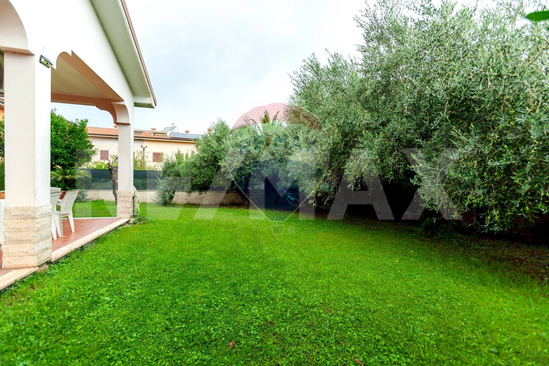 Giardino - Semi-detached house Via Giuseppe Bentivoglio
 
3, Ciampino - photo 3