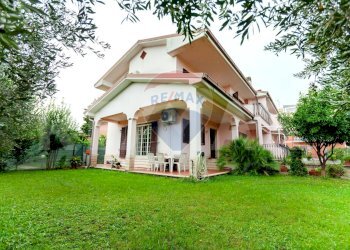 Casa all\'aperto - Semi-detached house Via Giuseppe Bentivoglio
 
3, Ciampino - photo 1