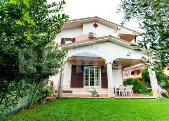 Casa all\'aperto - Semi-detached house Via Giuseppe Bentivoglio
 
3, Ciampino - photo 2