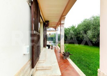 Terrazza - Semi-detached house Via Giuseppe Bentivoglio
 
3, Ciampino - photo 8