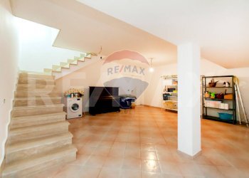 Scale - Semi-detached house Via Giuseppe Bentivoglio
 
3, Ciampino - photo 31