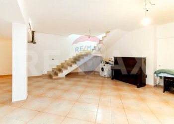 Soggiorno - Semi-detached house Via Giuseppe Bentivoglio
 
3, Ciampino - photo 32
