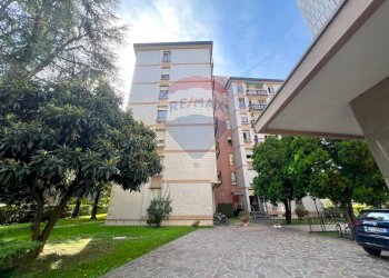 Edificio all\'aperto - Quadrilocale Via Enrico Toti
 
29, Monza - foto 8