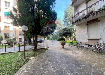 Edificio all\'aperto - Quadrilocale Via Enrico Toti
 
29, Monza - foto 11