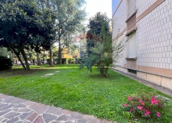 Giardino - Quadrilocale Via Enrico Toti
 
29, Monza - foto 12