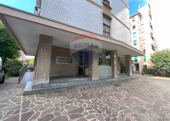 Edificio all\'aperto - Quadrilocale Via Enrico Toti
 
29, Monza - foto 13