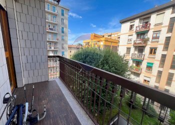 Balcone - Quadrilocale Via Enrico Toti
 
29, Monza - foto 31