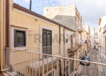 Edificio all\'aperto - Hotel Via Roma
 
80, Ragusa - foto 31