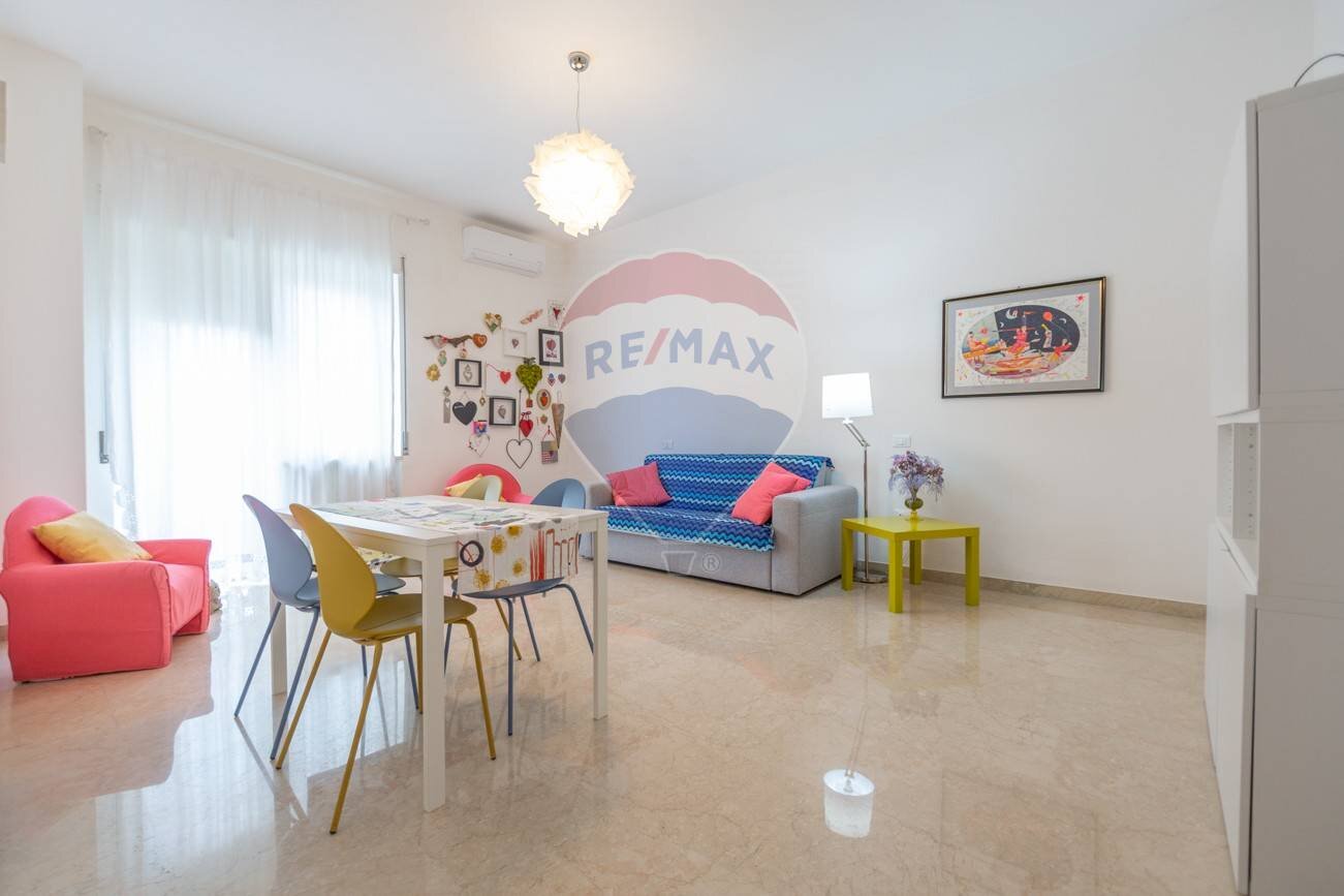 Sala da pranzo - Quadrilocale via Madonna degli Angeli
 
32, Chieti - foto 3