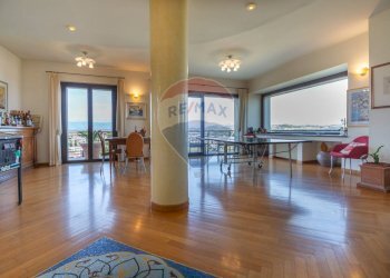 Soggiorno - Casa semi indipendente Via Colle Della Vecchia
 
5, Montesilvano - foto 1