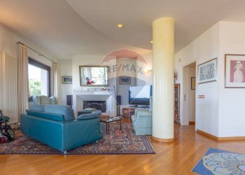 Soggiorno - Casa semi indipendente Via Colle Della Vecchia
 
5, Montesilvano - foto 7