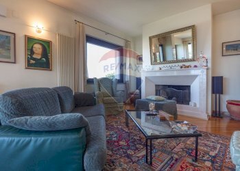 Soggiorno - Casa semi indipendente Via Colle Della Vecchia
 
5, Montesilvano - foto 2