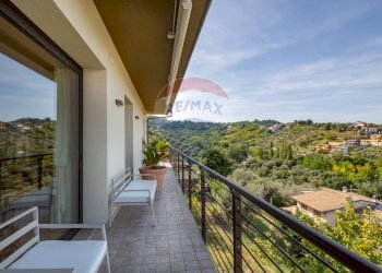 Balcone - Casa semi indipendente Via Colle Della Vecchia
 
5, Montesilvano - foto 15