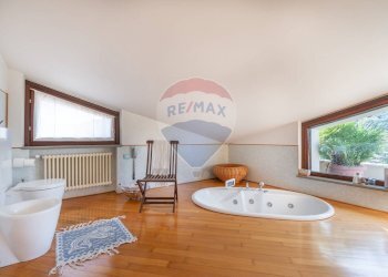 Bagno - Casa semi indipendente Via Colle Della Vecchia
 
5, Montesilvano - foto 29