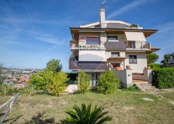 Casa all\'aperto - Casa semi indipendente Via Colle Della Vecchia
 
5, Montesilvano - foto 51