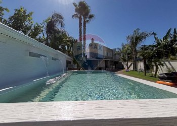 Piscina - Villa Via Paolo Ancora
 
36, San Pietro Vernotico - foto 6