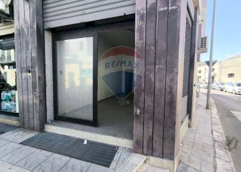 Edificio all\'aperto - Locale Commerciale Via Mannarino
 
9, Mesagne - foto 1