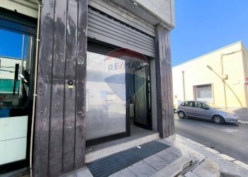 Edificio all\'aperto - Locale Commerciale Via Mannarino
 
9, Mesagne - foto 2