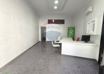 Soggiorno - Locale Commerciale Via Mannarino
 
9, Mesagne - foto 4