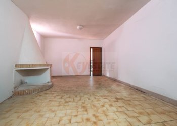 Foto 7 - Cantina / Solaio Via Mazzini
 
16, Sorso - foto 7