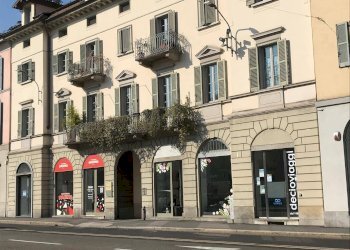 Foto 3 - Locale Commerciale Via Sacco
 
12, Varese - foto 3