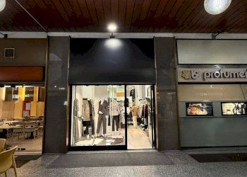 Foto 1 - Locale Commerciale Via Vittorio veneto
 
9, Varese - foto 1