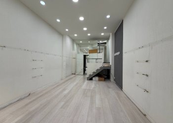 Foto 10 - Locale Commerciale Via Vittorio veneto
 
9, Varese - foto 10