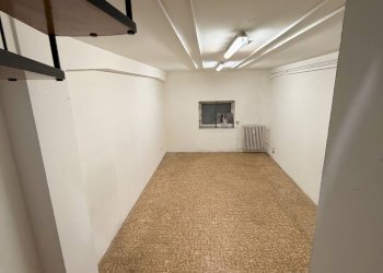 Foto 16 - Locale Commerciale Via Vittorio veneto
 
9, Varese - foto 16