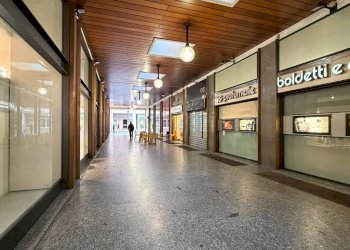 Foto 21 - Locale Commerciale Via Vittorio veneto
 
9, Varese - foto 21