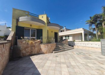 Foto 1 - Villa Via Pio La Torre
 
13, Taviano - foto 1