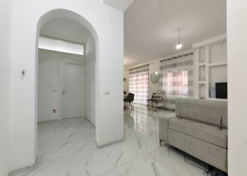 Foto 2 - Appartamento Via Nievo
 
29, Gallipoli - foto 2