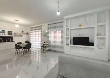 Foto 5 - Appartamento Via Nievo
 
29, Gallipoli - foto 5