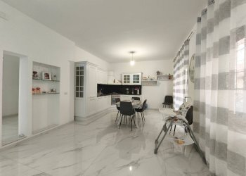 Foto 9 - Appartamento Via Nievo
 
29, Gallipoli - foto 9