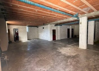 Interno non residenziale - Villa Regione Rezzinara, 4, Bistagno - foto 30