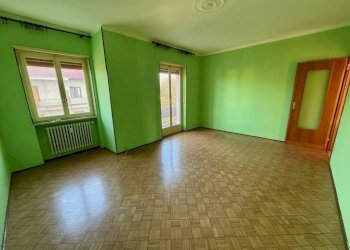 Salone - Quadrilocale via Libertà, 31, Vigliano Biellese - foto 5