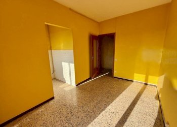 Sala da pranzo - Quadrilocale via Libertà, 31, Vigliano Biellese - foto 8