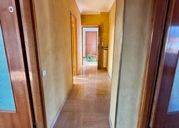 Corridoio - Quadrilocale via Libertà, 31, Vigliano Biellese - foto 12