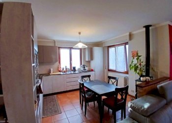 Cucina - Appartamento via Sant'Antonio, 23, Tresivio - foto 4