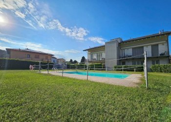 Piscina - Trilocale via Camillo Benso di Cavour, 134, Leggiuno - foto 4