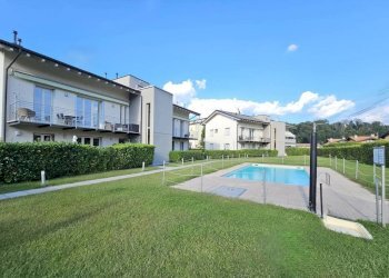 Piscina - Trilocale via Camillo Benso di Cavour, 134, Leggiuno - foto 5