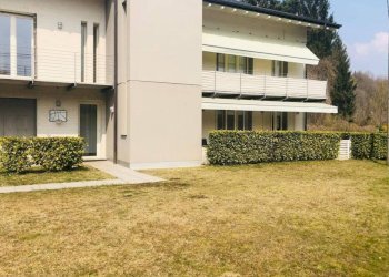 Facciata - Trilocale via Camillo Benso di Cavour, 134, Leggiuno - foto 40